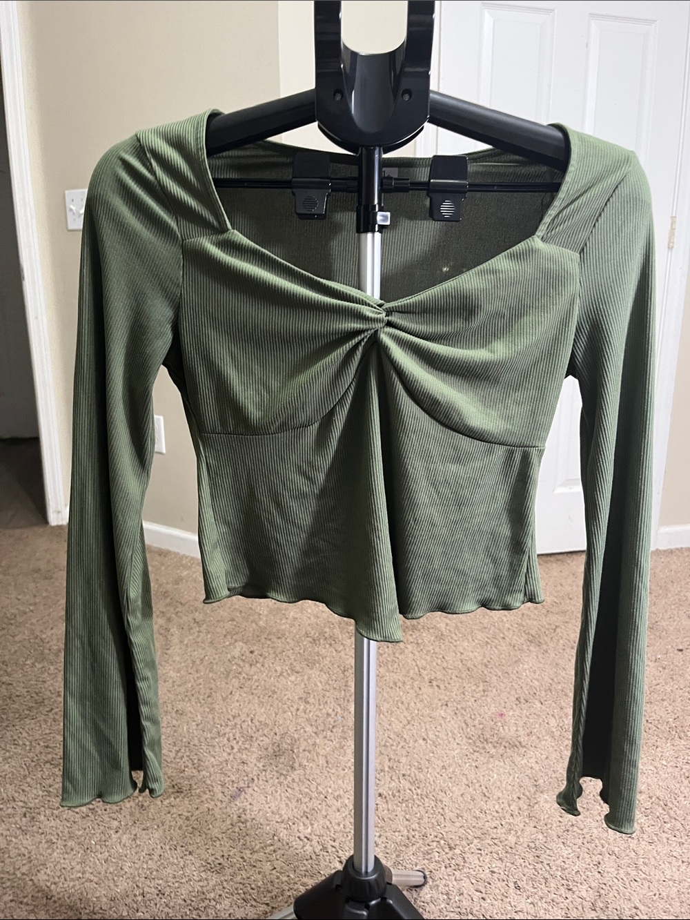 Rue21 Olive Green Long Sleeve Twist-Front Ribbed Top